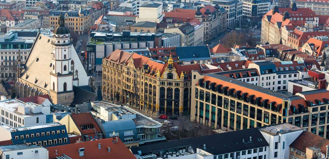Blick auf Leipziger Thomaskirche von oben